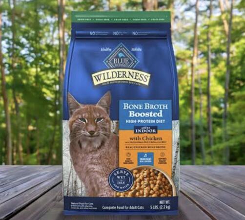 Score a FREE Bone Broth Boosted Chatterbox Kit from Blue Buffalo — free sample: Apply for the chance to receive a FREE Blue Buffalo Wilderness Bone Broth Boosted Chatterbox Kit fro